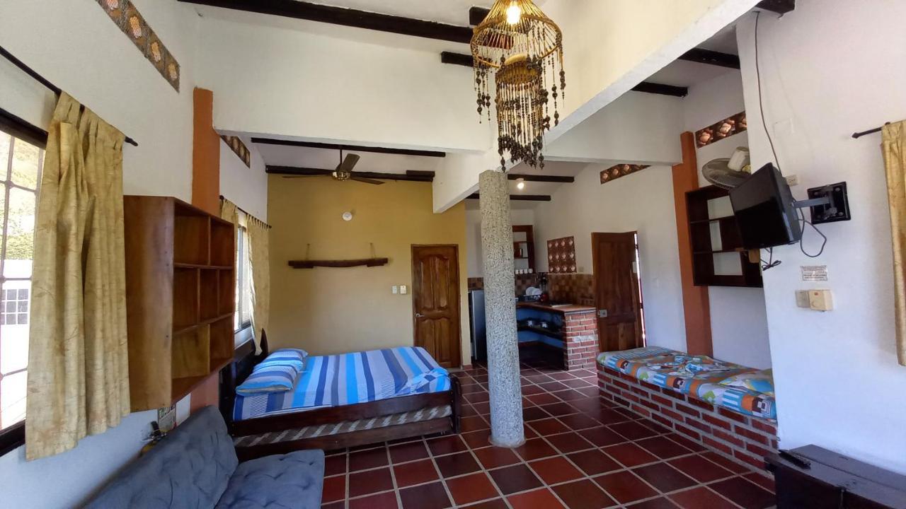 Hostal La Casa De Felipe Ostello Taganga Esterno foto