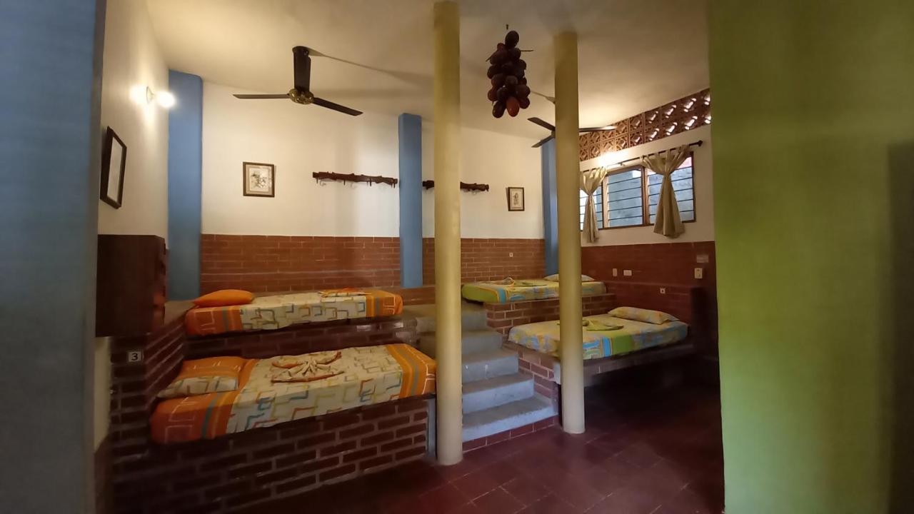 Hostal La Casa De Felipe Ostello Taganga Esterno foto