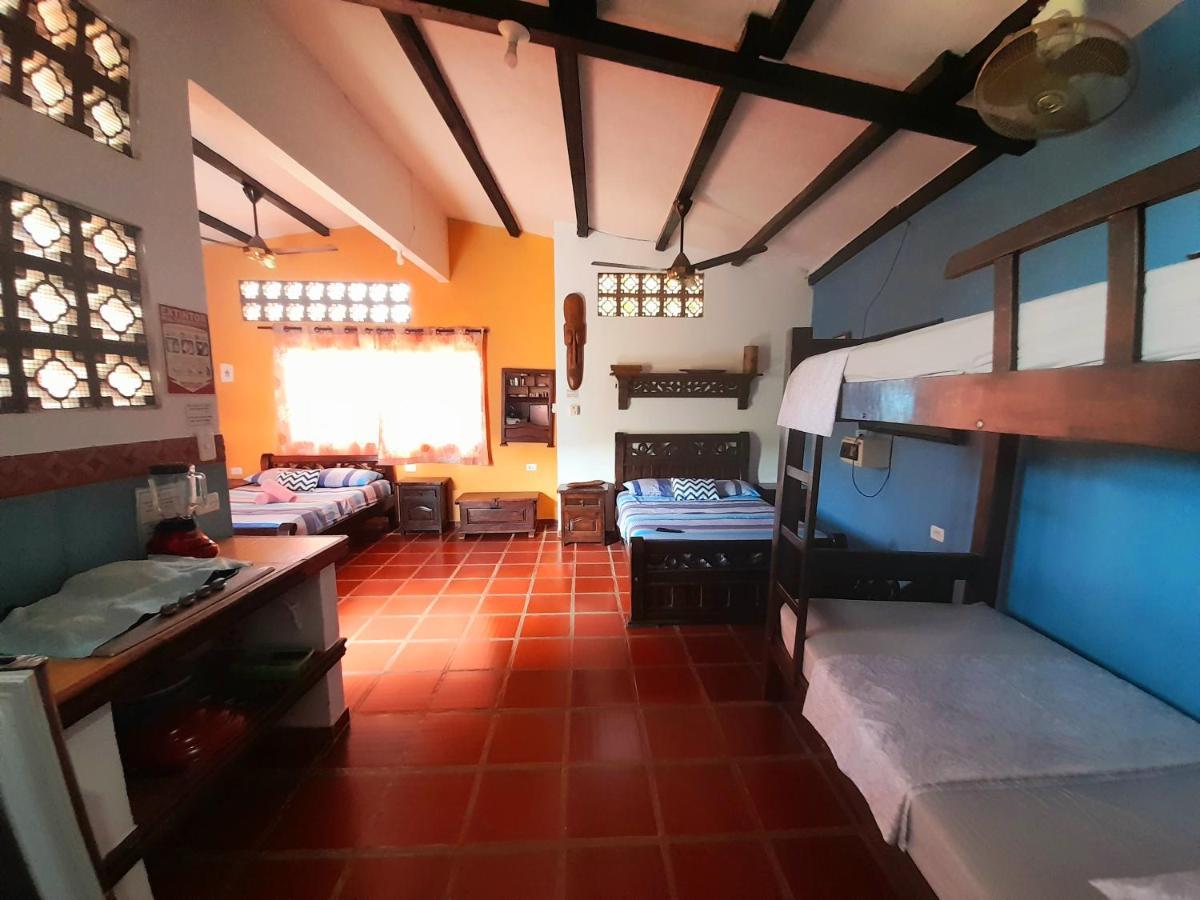 Hostal La Casa De Felipe Ostello Taganga Esterno foto