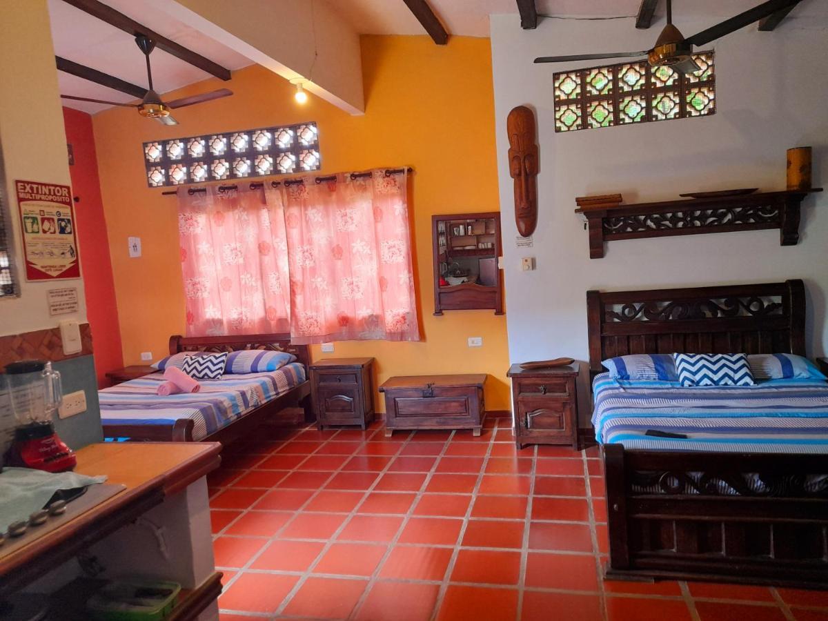 Hostal La Casa De Felipe Ostello Taganga Esterno foto