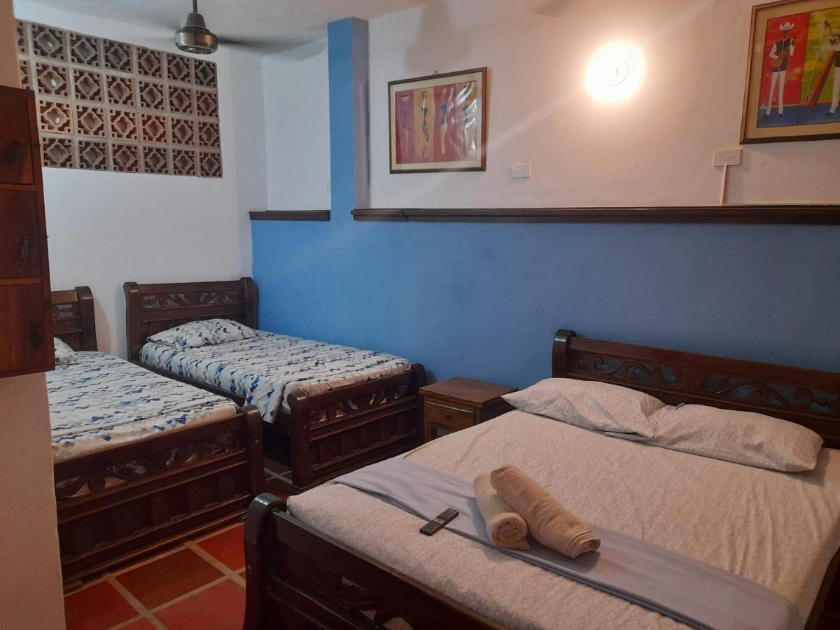 Hostal La Casa De Felipe Ostello Taganga Esterno foto