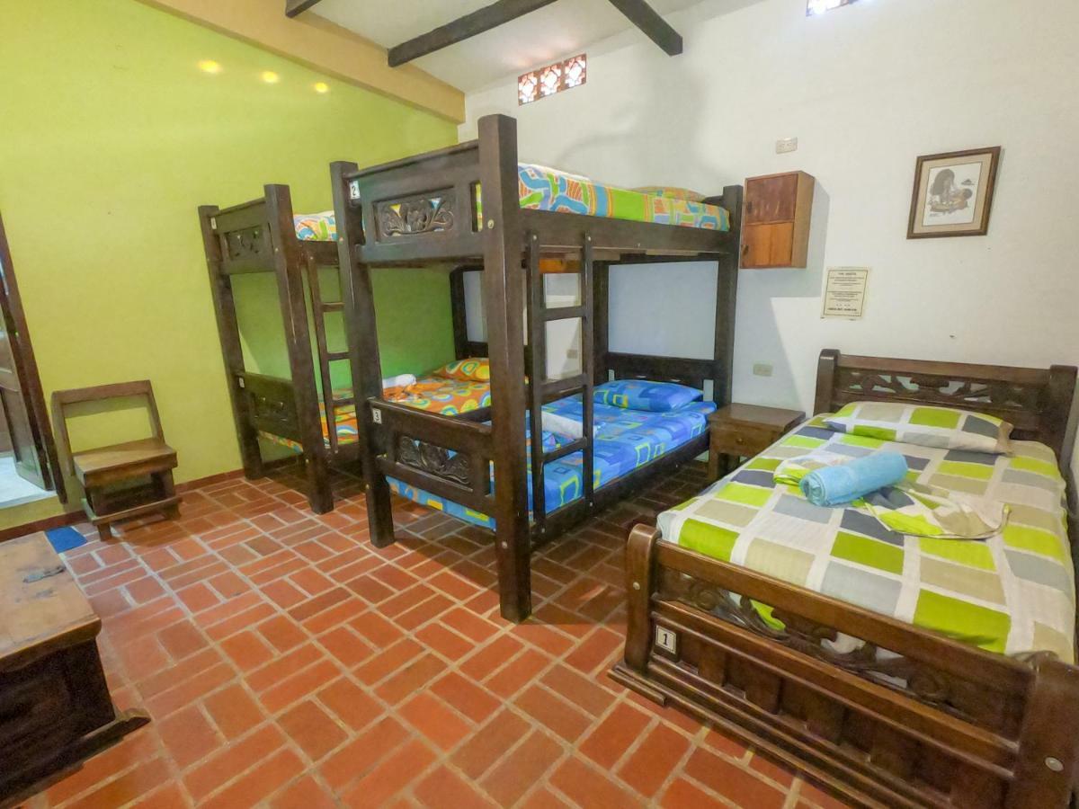 Hostal La Casa De Felipe Ostello Taganga Esterno foto